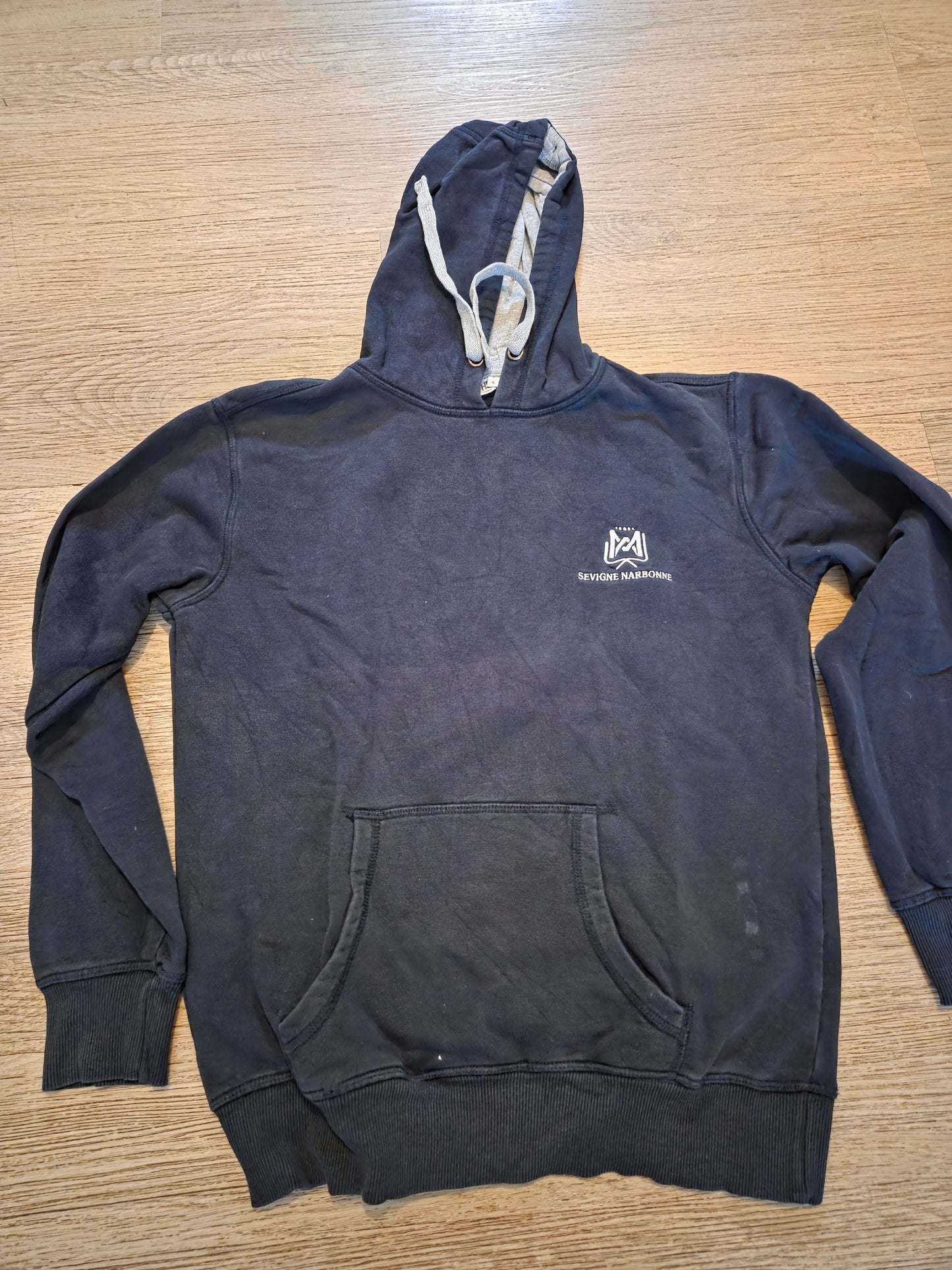 sweat à capuche Sévigné Narbonne