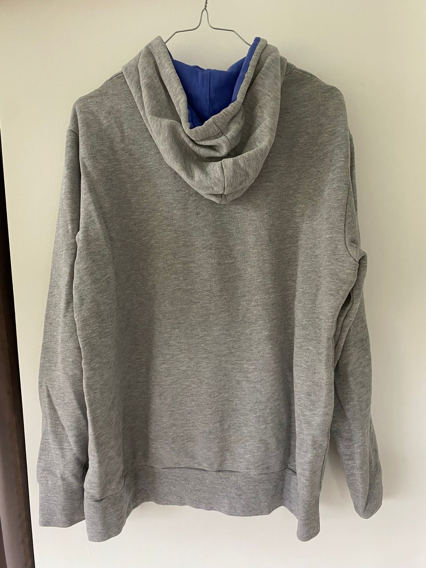 Sweat à capuche Servites