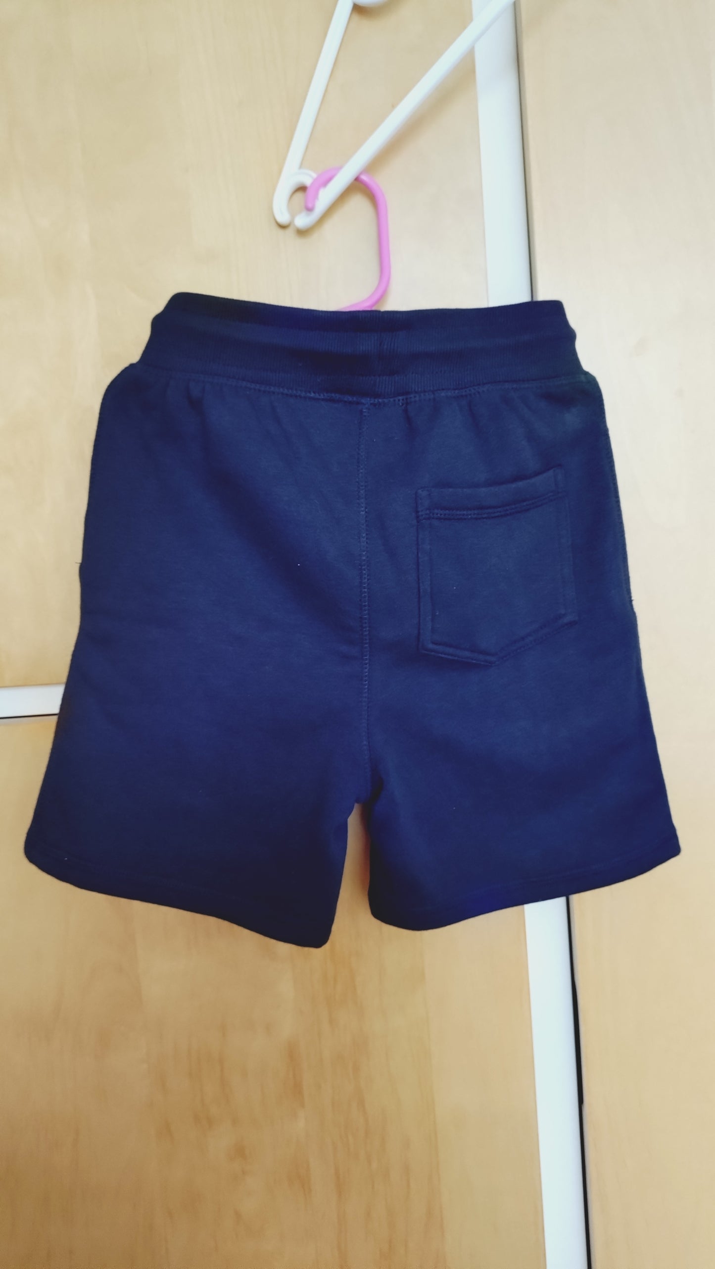 Short jogging U