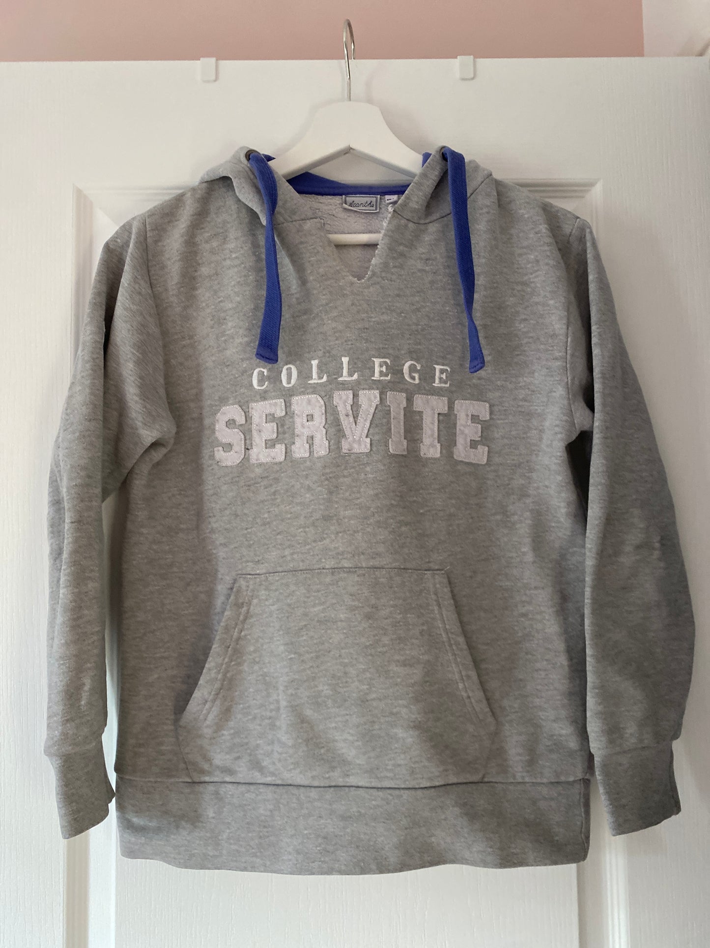 Sweat à capuche Servites