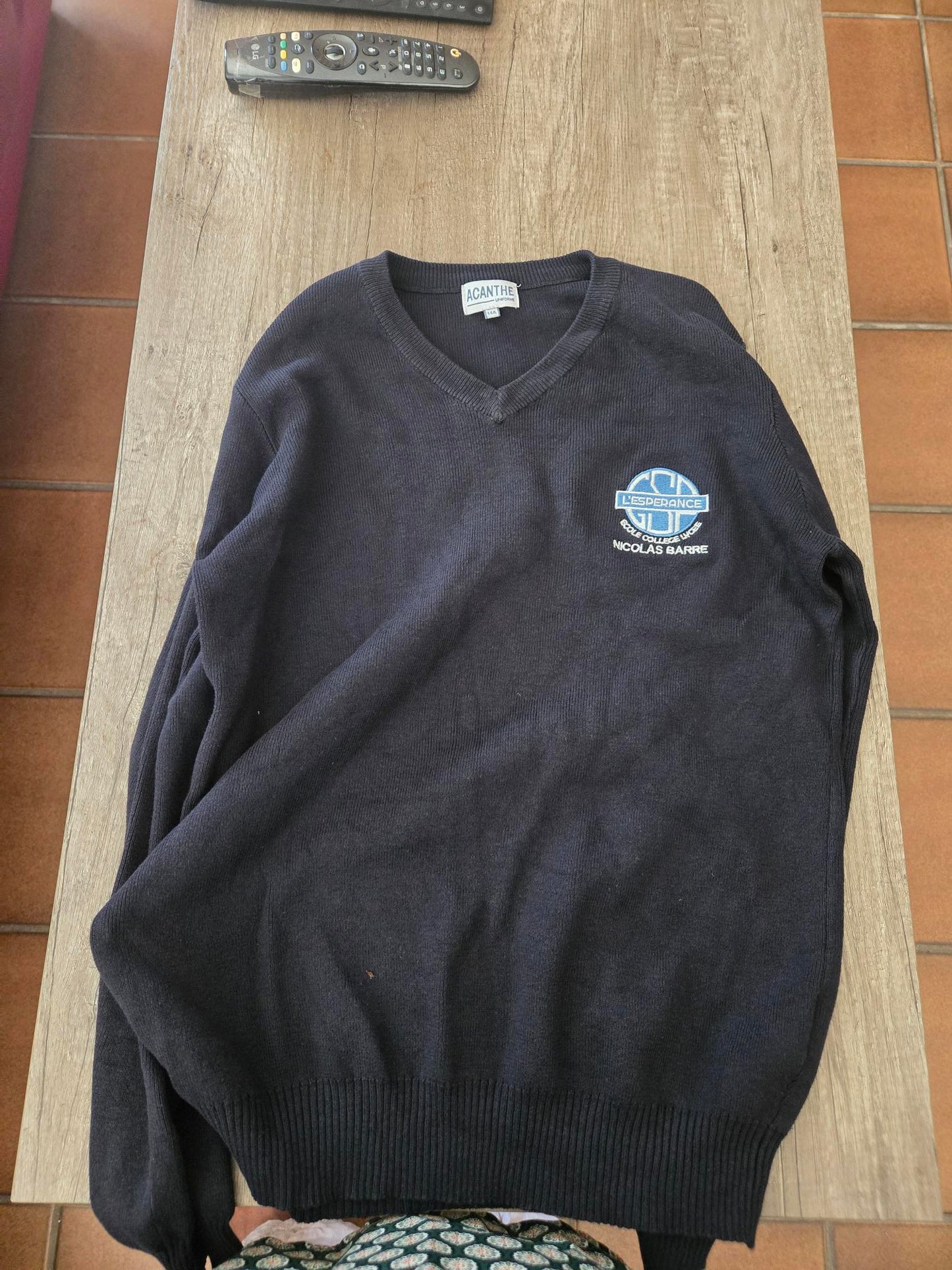 pull col V acry-coton L'Espérance